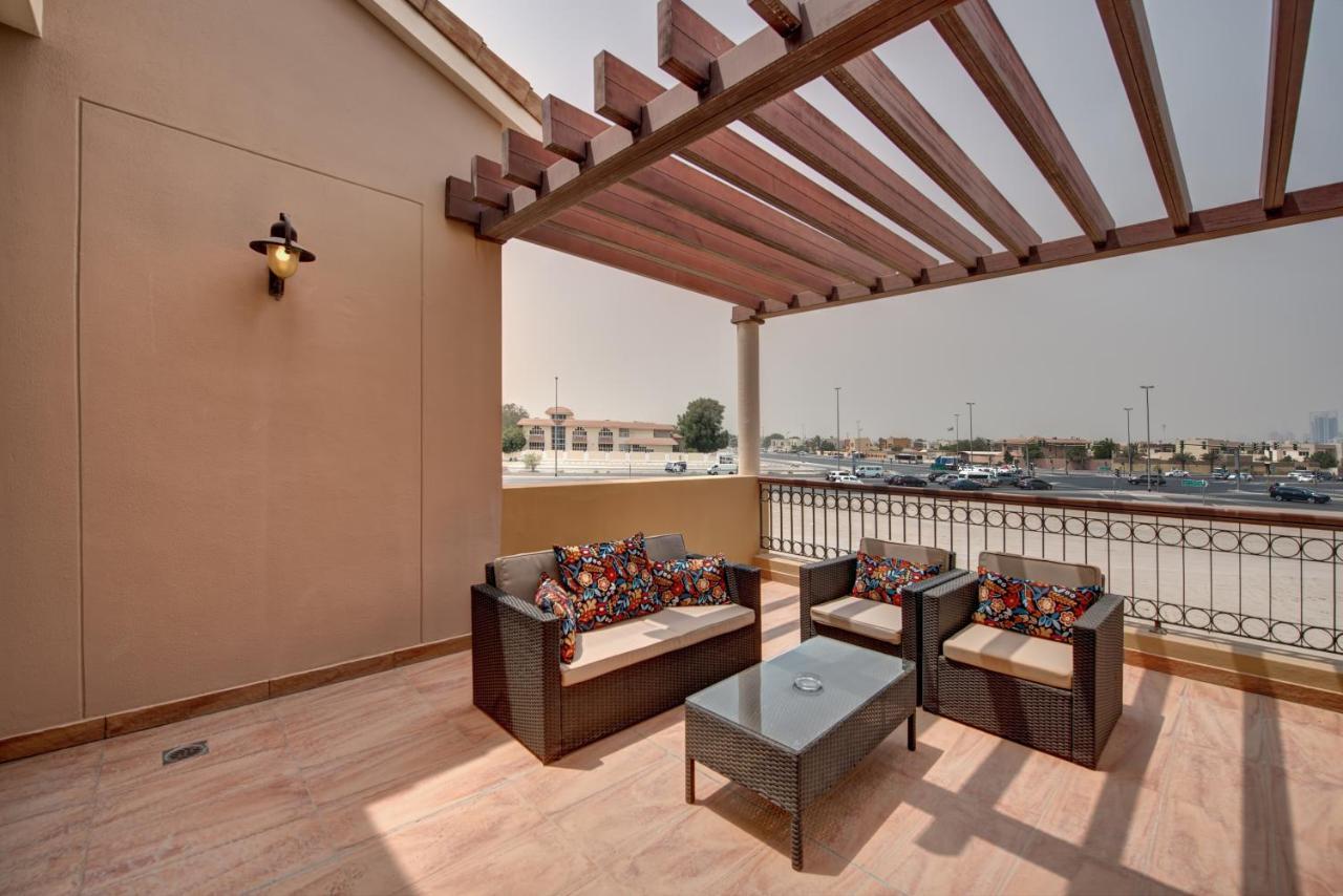 J5 Villas Holiday Homes Barsha Gardens Dubaï Extérieur photo