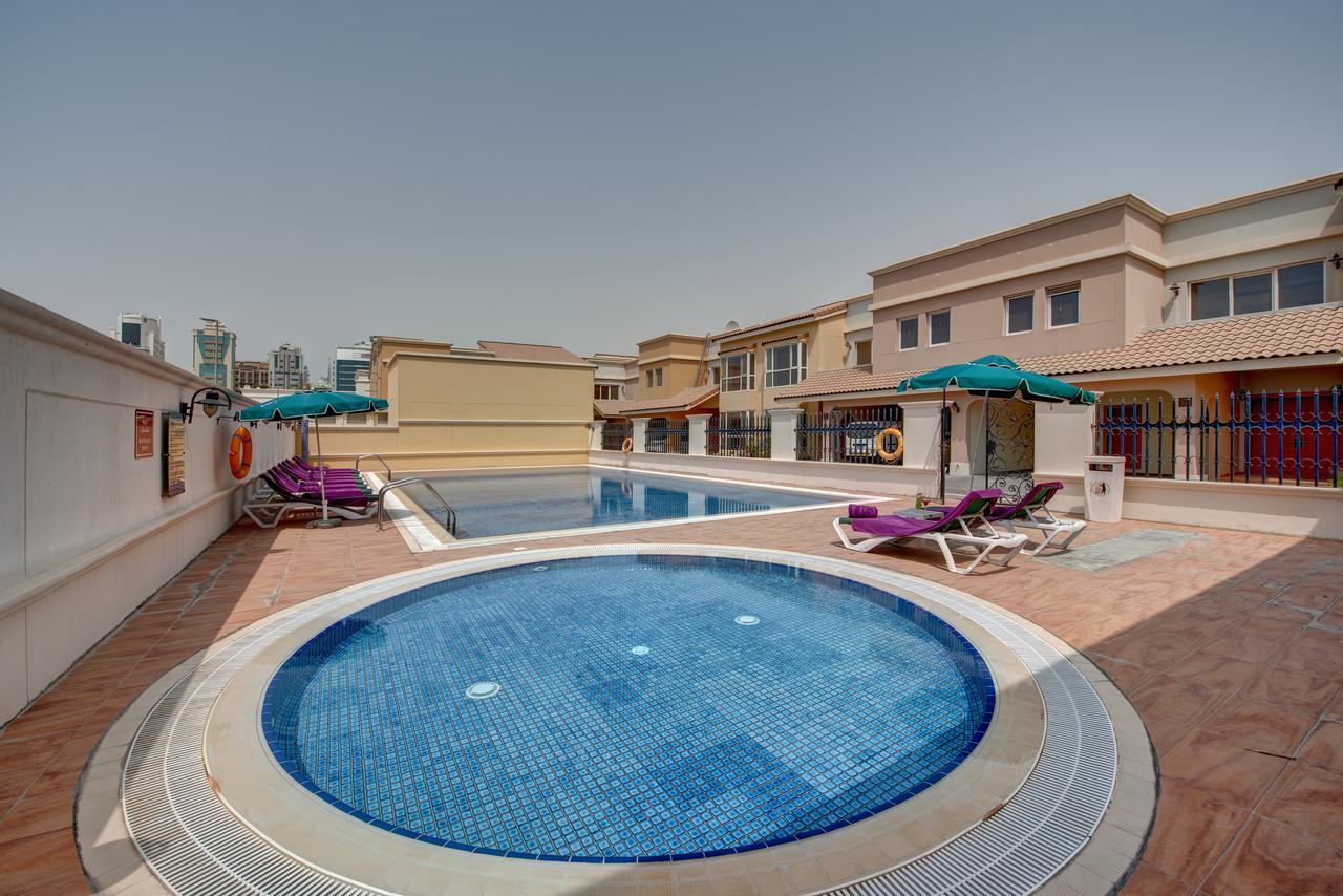 J5 Villas Holiday Homes Barsha Gardens Dubaï Extérieur photo